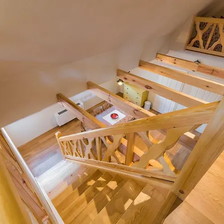 アパート Adelinenhof - Ferienapartments, Fasten, Wellness & Gesundheit ブルク